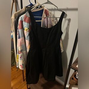 Gap Pleated Black Cocktail Dress with Pockets